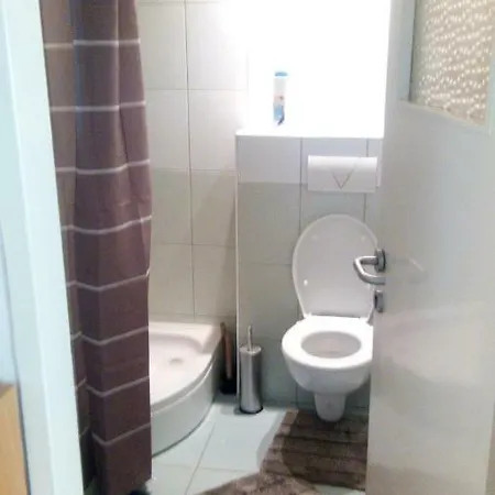Kemala Kapetanovica Apartman Apartment
